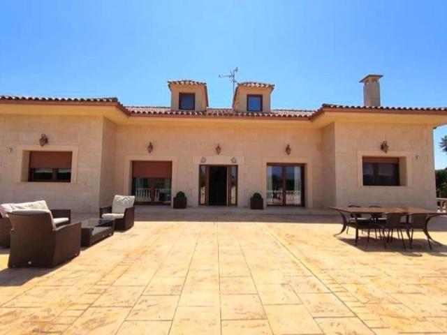 Chalet en venta en el Vinalopó Mitjà / El Vinalopó Medio, Valencia