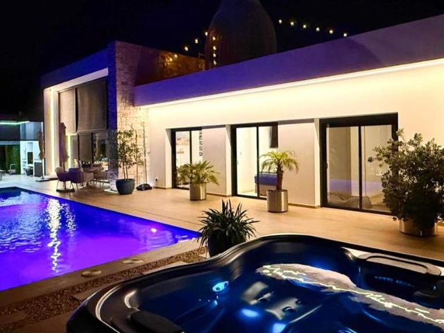 Chalet en venta en la Marina Alta, Valencia