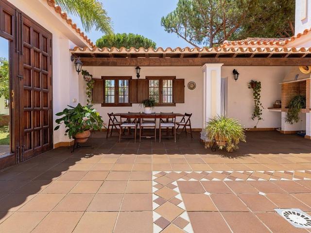 Chalet en venta en Nuevo Portil, Costa Occidental