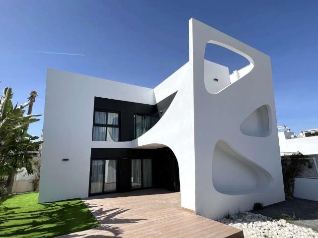 Chalet en venta en Urbanización Doña Pepa, el Baix Segura / La Vega Baja