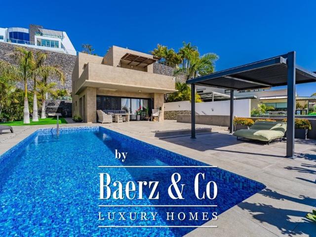 Chalet en venta en San Eugenio Bajo, Adeje