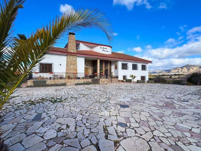 Chalet en venta en Casco Antiguo de Elda, el Vinalopó Mitjà / El Vinalopó Medio