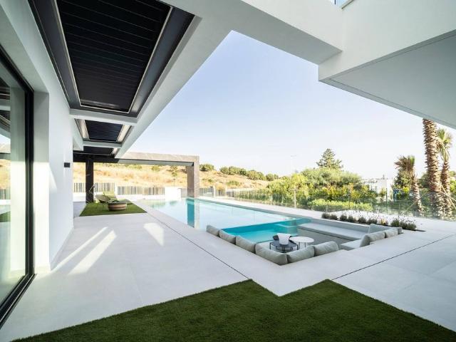 Chalet en venta en Barriada Islas Canarias, Costa del Sol Occidental