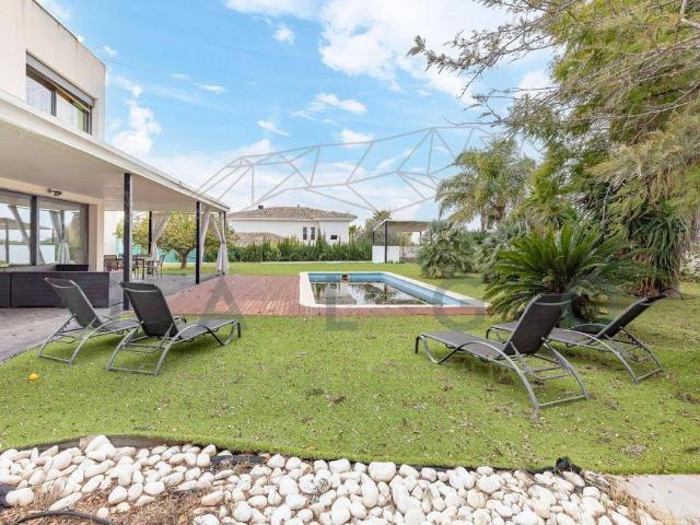 Chalet en venta en Rocafort, Valencia