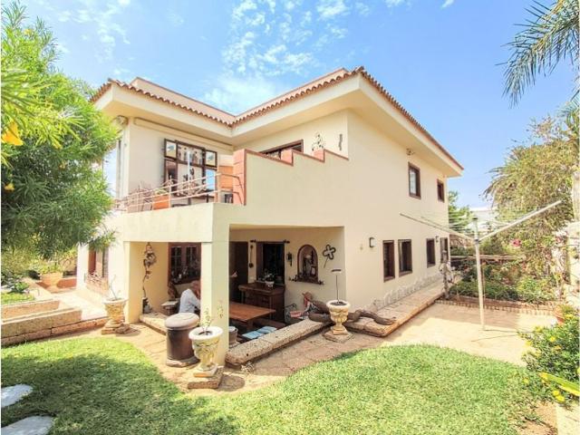 Chalet en venta en La Rosa, Arona
