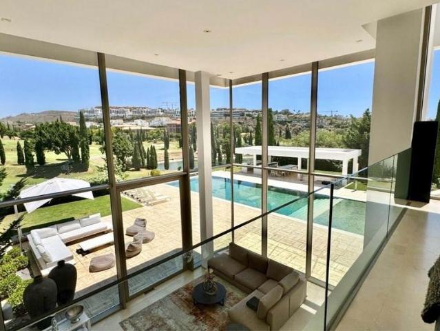 Chalet en venta en La Alquería-El Paraíso, Costa del Sol Occidental