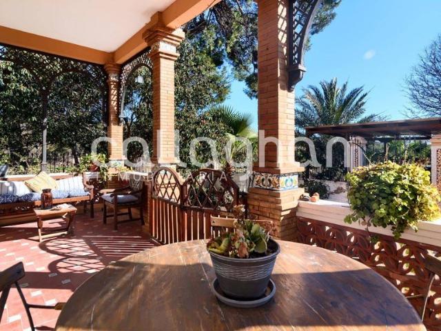 Chalet en venta en Paterna, Valencia