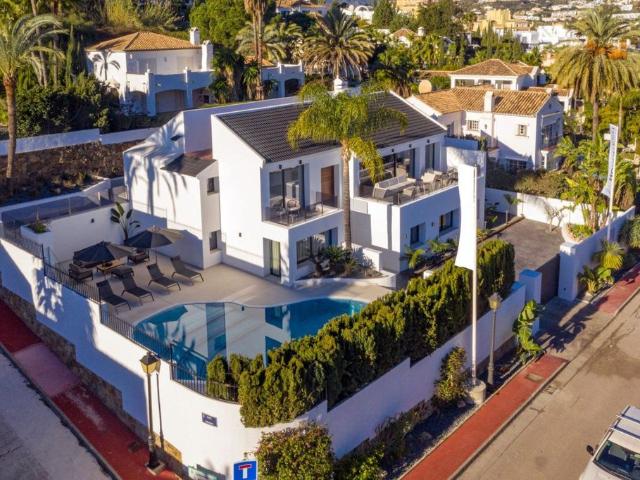 Chalet en venta en Las Cancelas, Costa del Sol Occidental