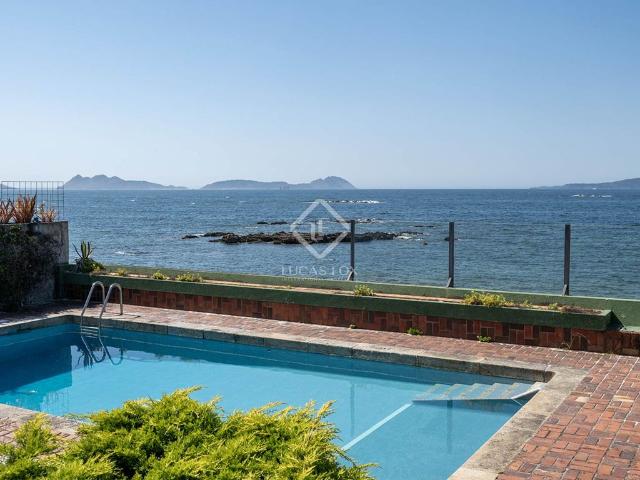 Villa en venta en Oia