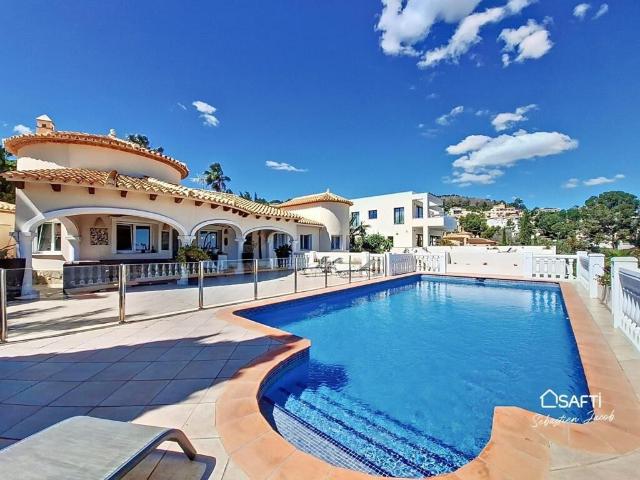 Villa en venta en Pedreguer