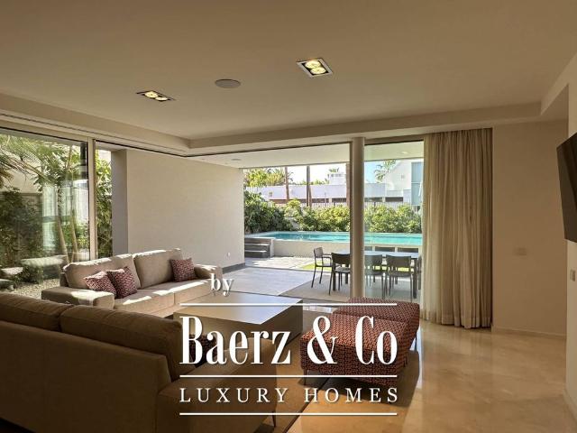 Chalet en venta en Los Cristianos, Arona