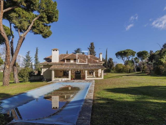 Chalet en venta en Pozuelo De Alarcón, Madrid