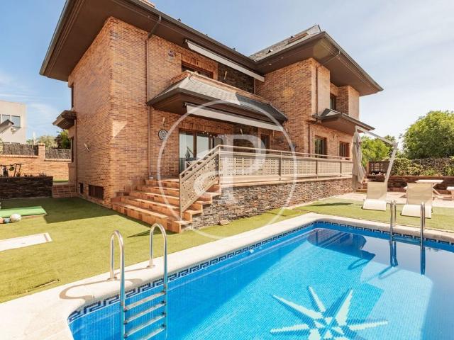 Villa en venta en Pozuelo De Alarcón, Casa de Campo