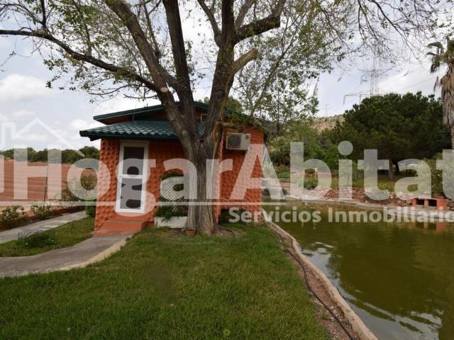 Chalet en venta en Los Monasterios, el Camp de Morvedre