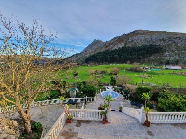 Chalet en venta en Sámano, Castro-urdiales