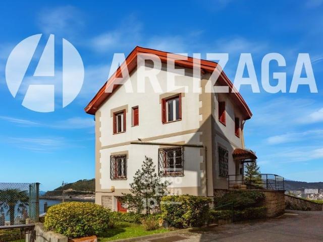 Chalet en venta en Mendebaldea, Donostia-san Sebastián