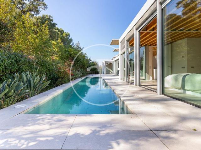 Villa en venta en Sant Cugat Del Vallès