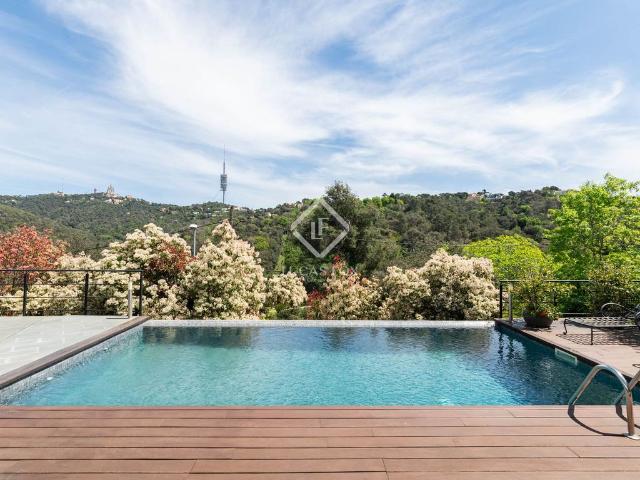 Villa en venta en Sant Cugat Del Vallès