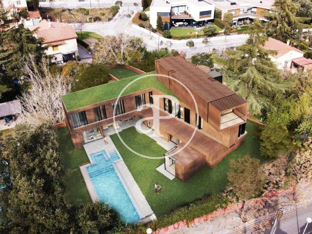 Villa en venta en Sant Cugat Del Vallès