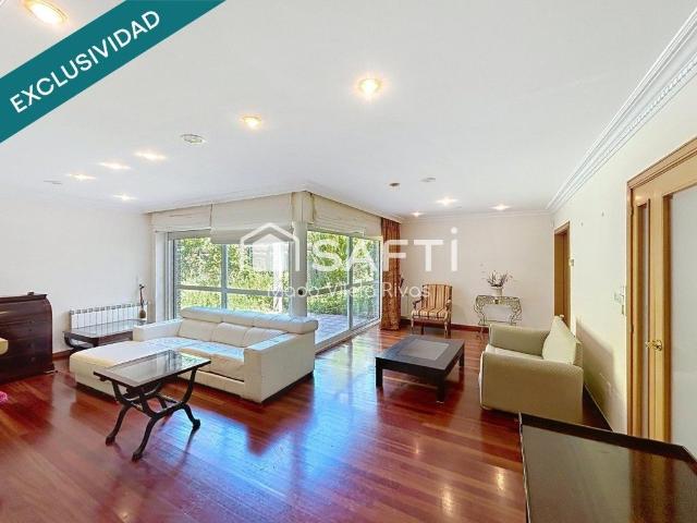 Chalet en venta en Santiago, Galicia