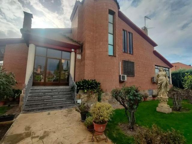 Chalet en venta en Zulema-Peñas Albas, Villalbilla