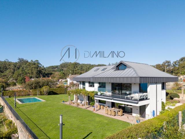 Chalet en venta en Beluso, O Morrazo