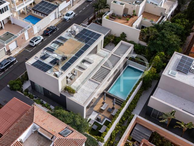Chalet en venta en Los Cristianos, Arona