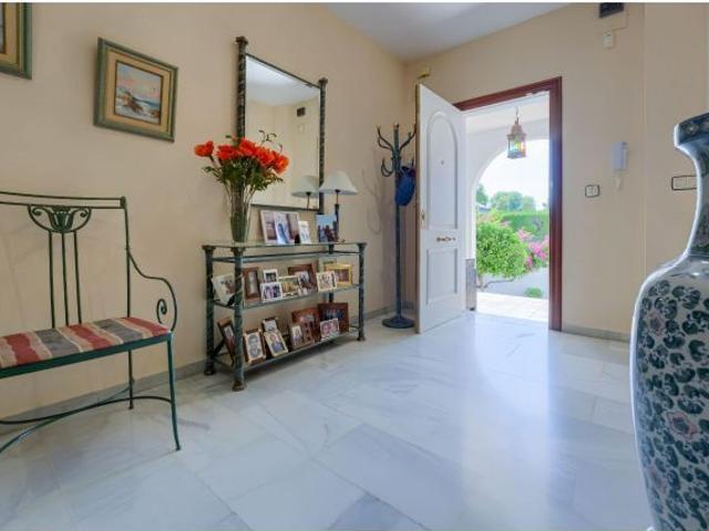Casa en venta en Castilleja De La Cuesta, Andalucía