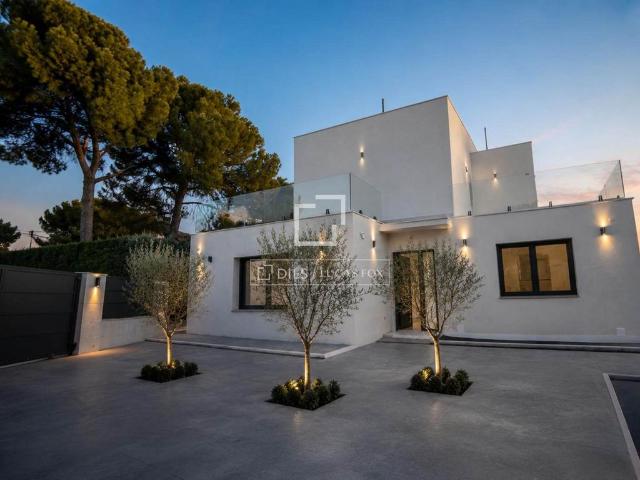 Chalet en alquiler en Las Rozas De Madrid, Madrid