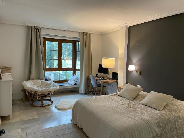 Chalet en alquiler en Nueva Andalucía, Costa del Sol Occidental