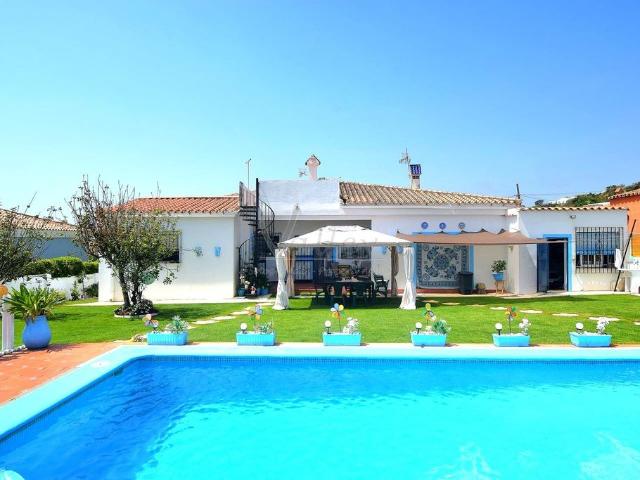 Chalet en alquiler en Torreguadiaro, Campo de Gibraltar