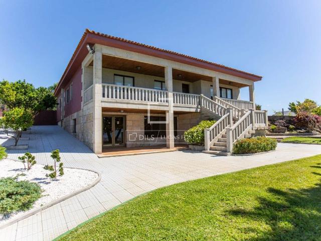 Chalet en venta en Ordes, Galicia