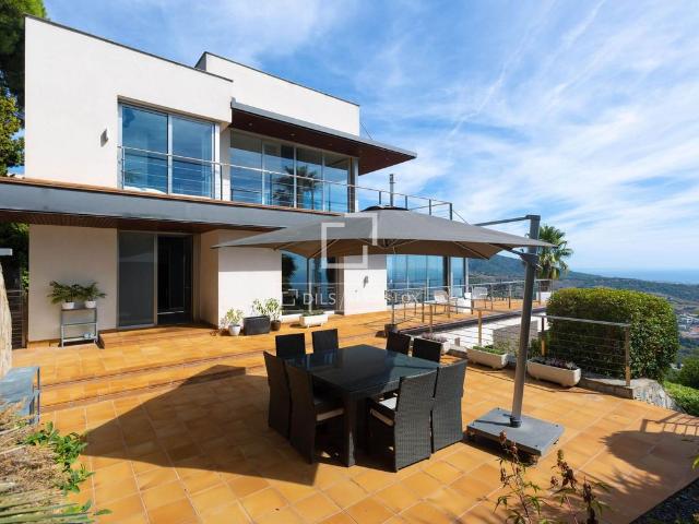 Chalet en venta en Alella, Barcelona