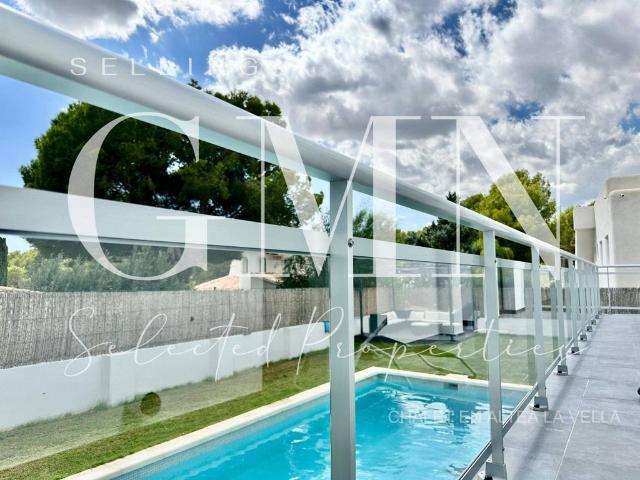 Chalet en venta en Urbanització Santa Clara, la Marina Baixa