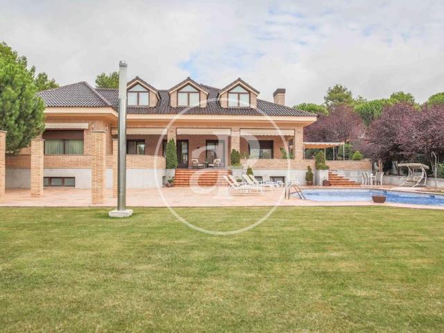 Villa en venta en Boadilla Del Monte, Urbanizaciónes Noroeste