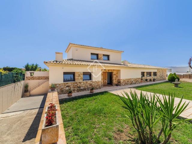 Villa en venta en Calonge