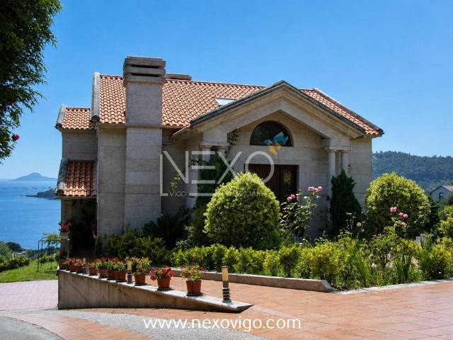 Chalet en venta en Darbo, O Morrazo