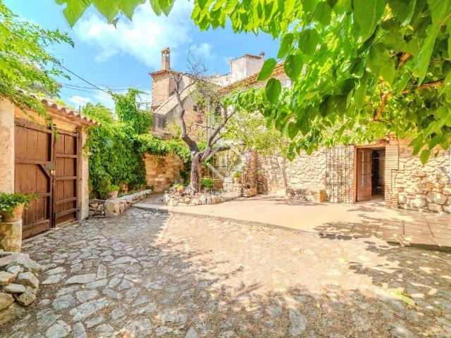 Villa en venta en Canyelles