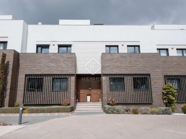 Villa en venta en Estepona