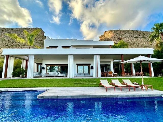 Chalet en venta en la Marina Baixa, Valencia