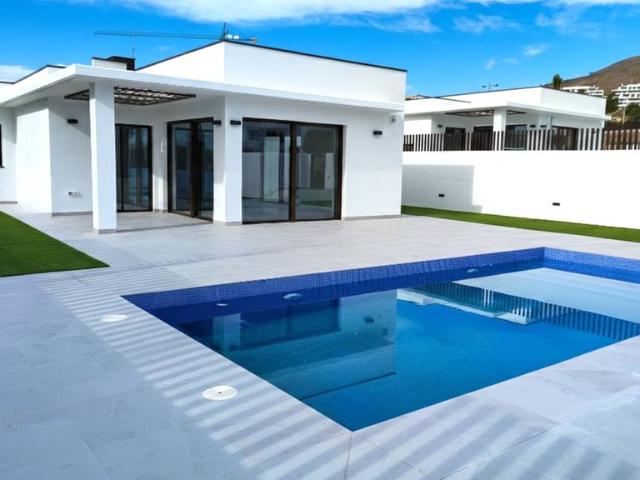 Chalet en venta en la Marina Baixa, Valencia