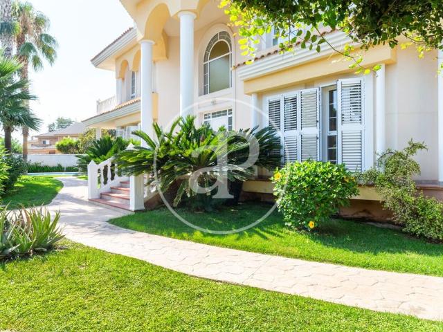 Chalet en venta en Torre del Virrey, el Camp de Túria