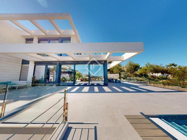 Villa en venta en Alicante