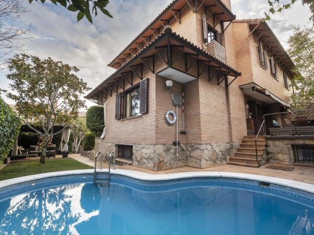 Chalet en venta en Medina-sidonia, Madrid