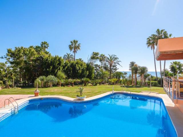 Chalet en venta en Barriada Islas Canarias, Costa del Sol Occidental