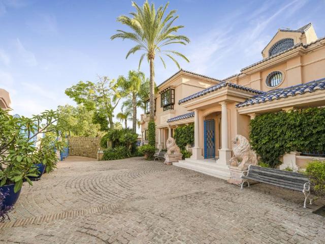 Chalet en venta en Nueva Andalucía, Costa del Sol Occidental