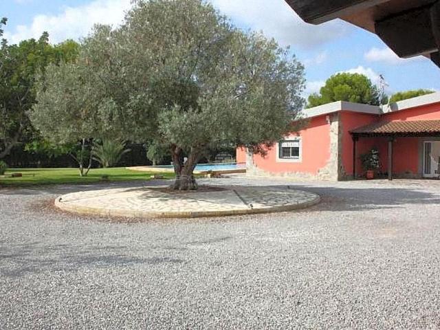 Chalet en venta en Urbanització Els Trencalls, el Camp de Túria