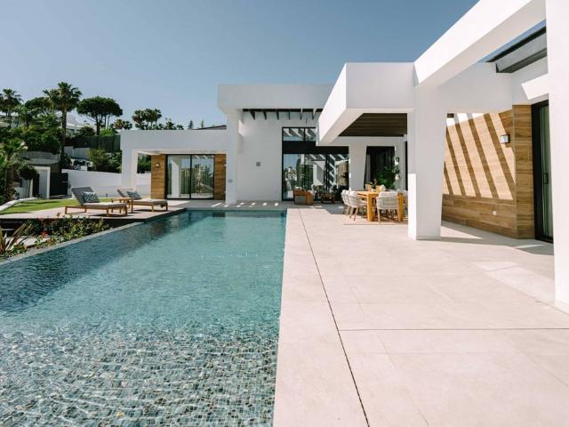 Chalet en venta en Nueva Andalucía, Costa del Sol Occidental