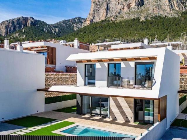 Chalet en venta en la Marina Baixa, Valencia