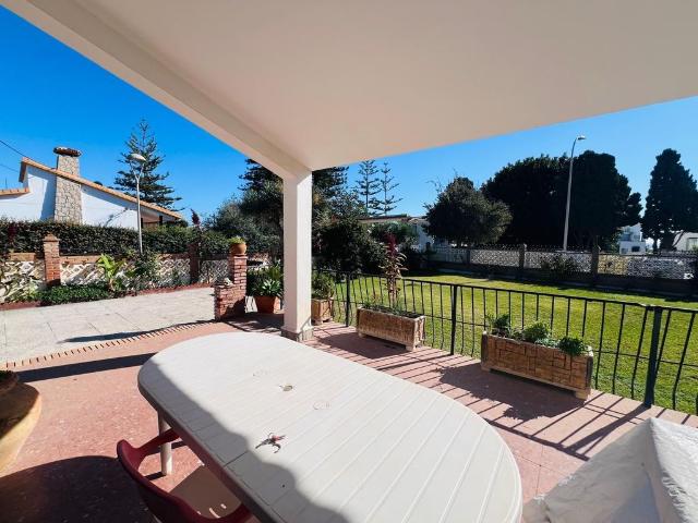 Chalet en venta en Conjunta Rubimar, Rincón de la Victoria